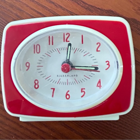 Vintage Clock - Picture 9 of 10